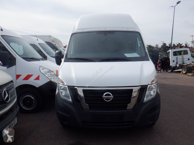 Véhicule utilitaire Nissan FG 3T5 RJ L4H3 2.3...