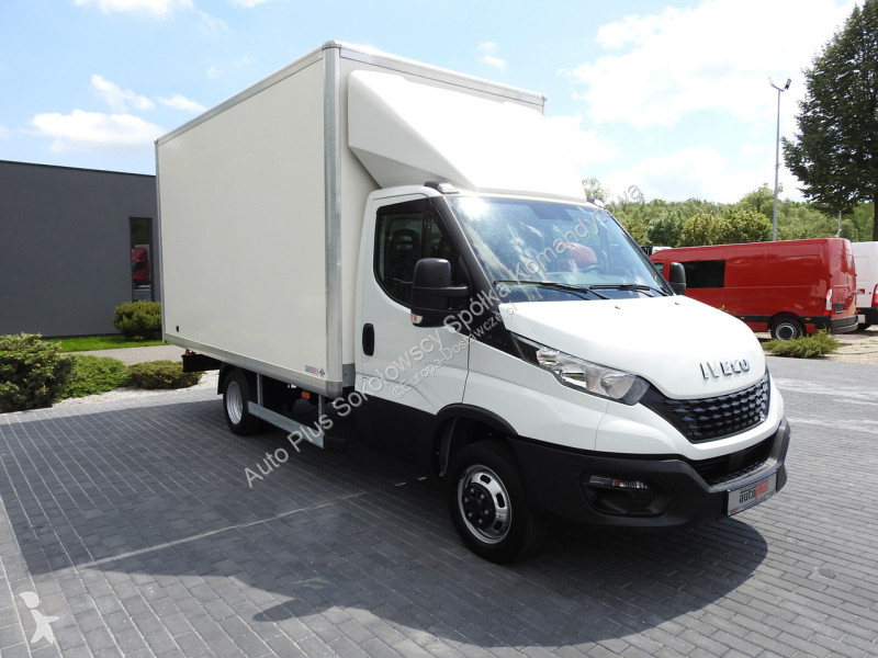 Лекотоварен автомобил Iveco 35C14 DAILY