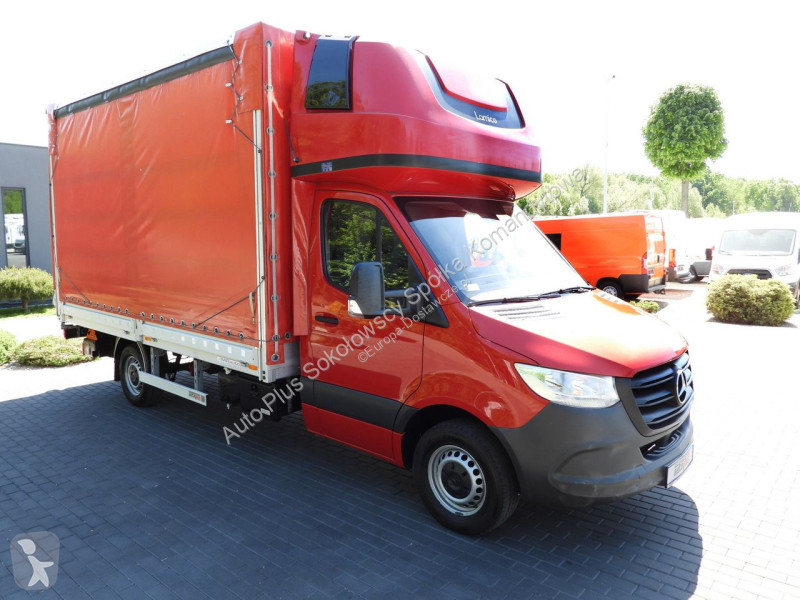 عربة نفعية Mercedes 23ASTER