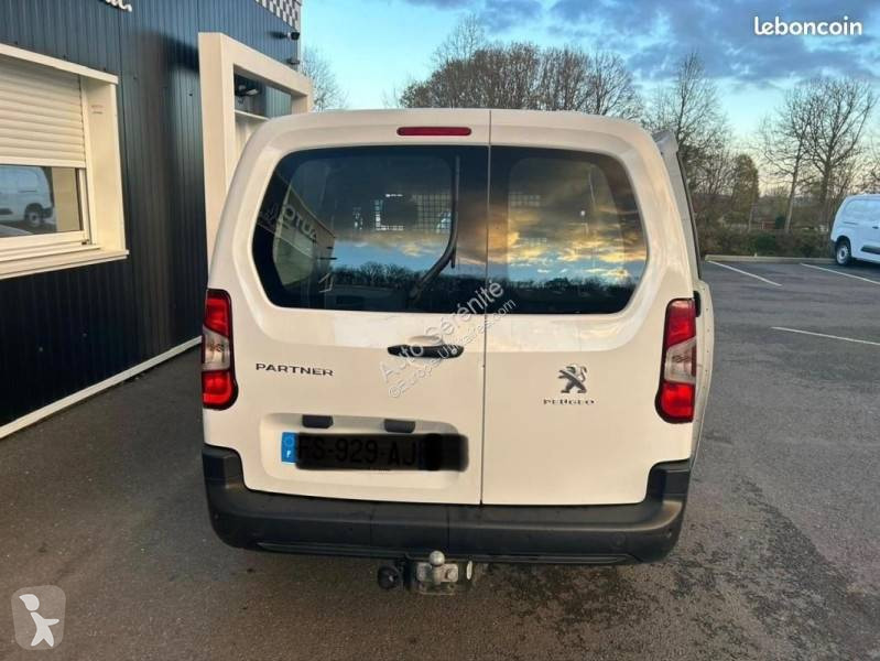 Samochód dostawczy Peugeot