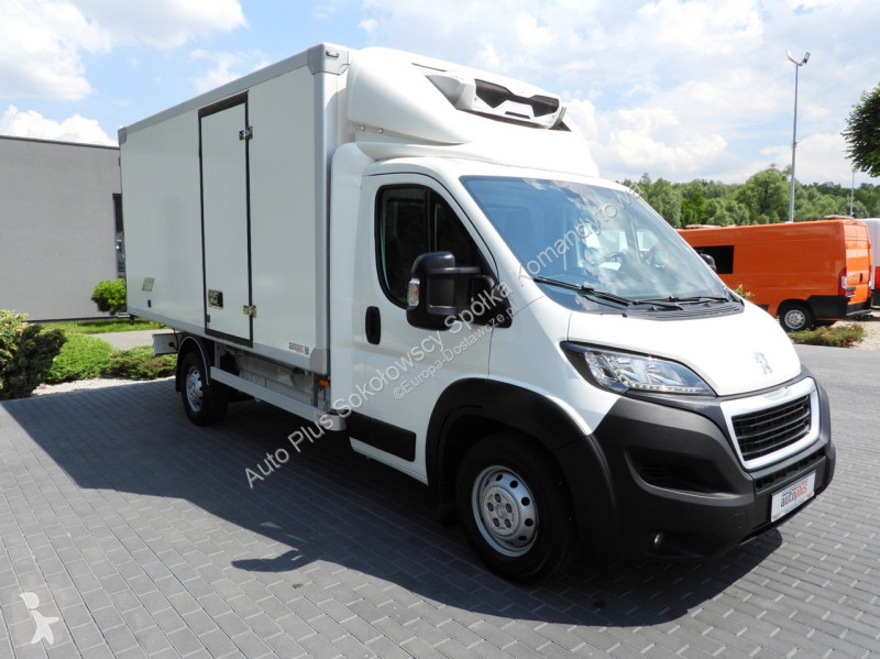 Samochód dostawczy Peugeot  BOXER