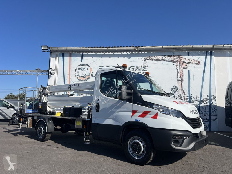 Furgoneta Iveco DAILY  35S14 NACELLE 25M DT25...