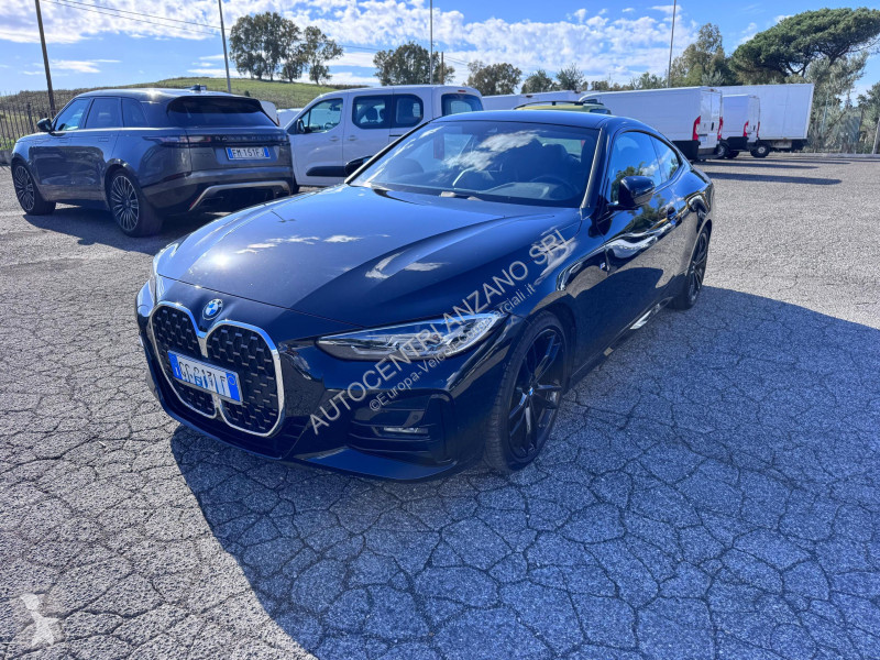 Véhicule utilitaire BMW Serie 4 Coupe