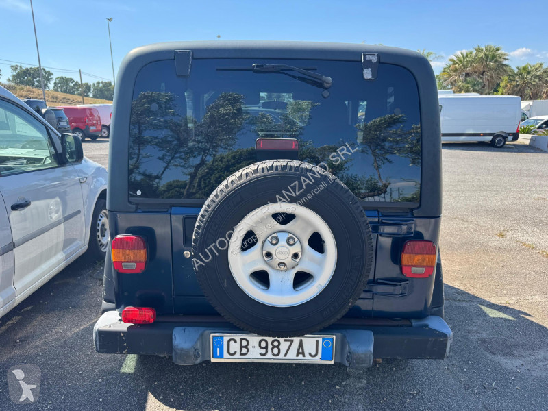 Samochód dostawczy Jeep Hard Top