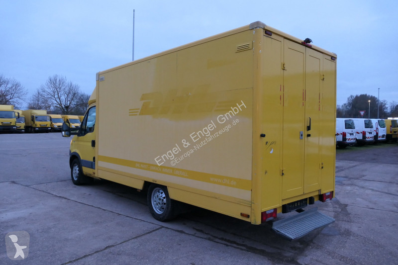 Iveco Daily 35 S11 C30C AUTOMATIK KAMERA Regale...
