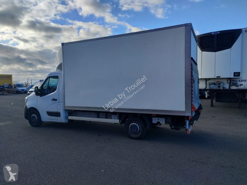 عربة نفعية Renault 20M3 145 CV FOURGON HAYON 3.5T