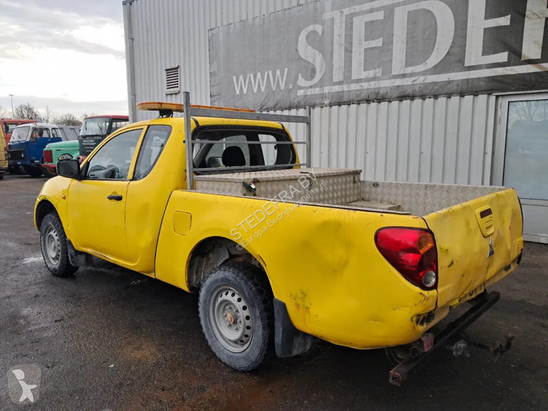 عربة نفعية Mitsubishi 4x4 , 2.5 Di-D , Club cab
