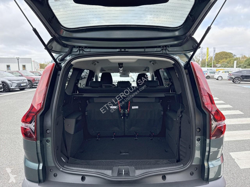 Samochód dostawczy Dacia JOGGER