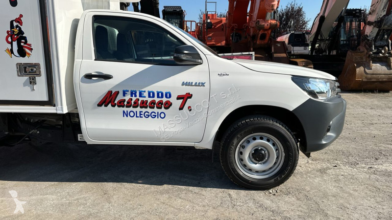Furgoneta Toyota Hilux 4X4 Comfort Frigo