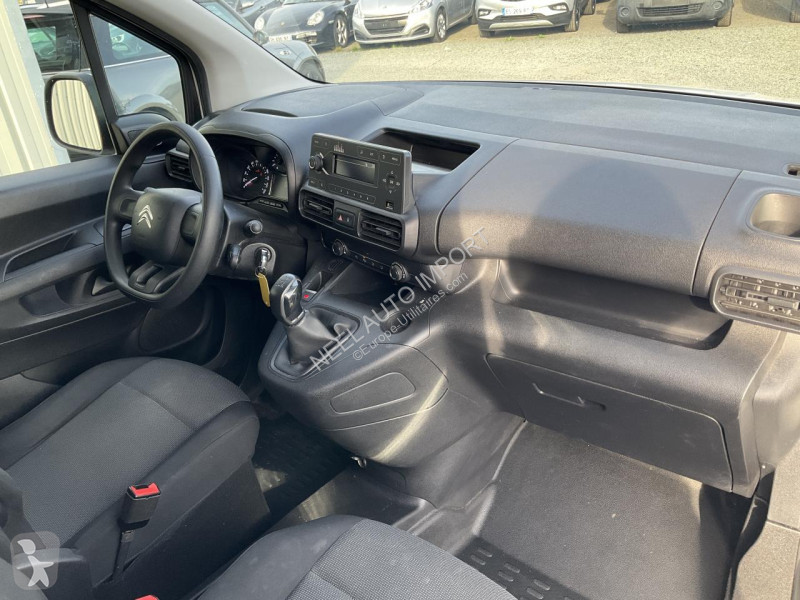 Véhicule utilitaire Citroën BERLINGO III M CLUB...