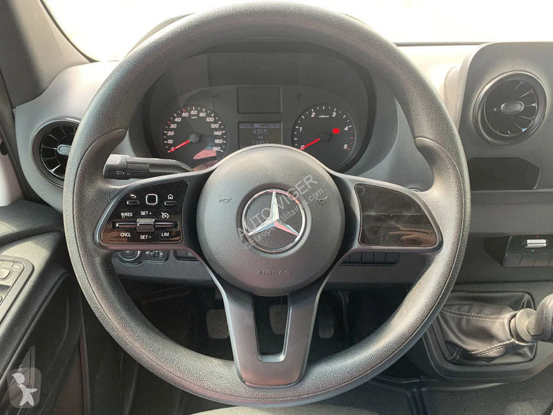 Varevogn Mercedes 514 *Wegrijhulp...