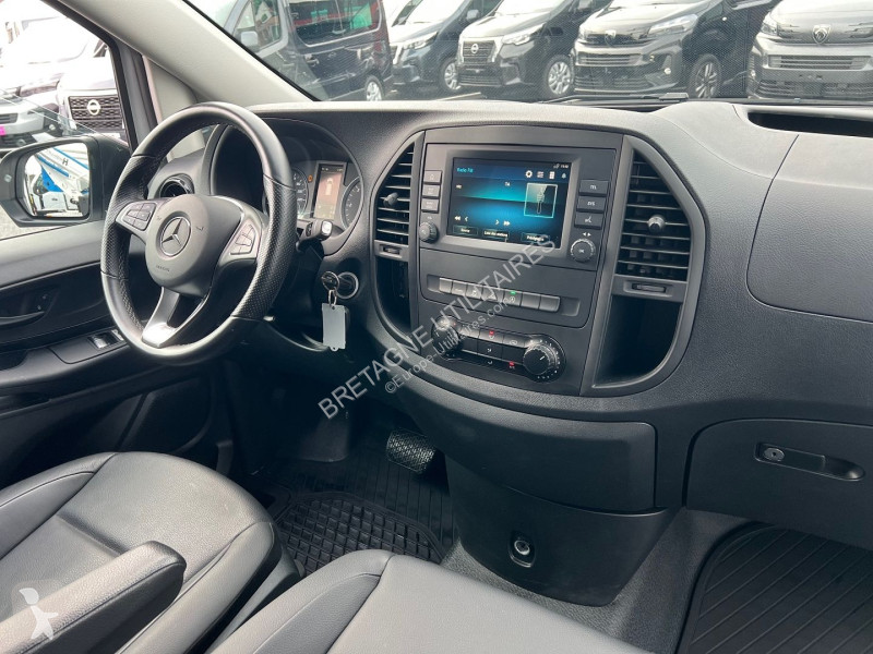 Véhicule utilitaire Mercedes VITO FG 114 CDI...