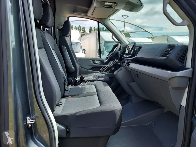 عربة نفعية Volkswagen CRAFTER FG BVA GRIS FONCÉ...