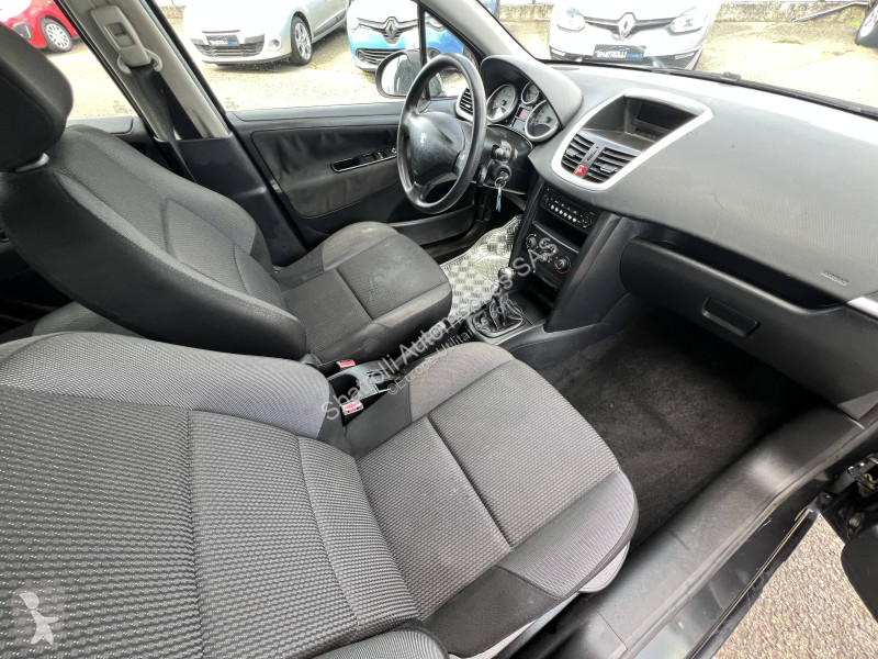 Véhicule utilitaire Peugeot