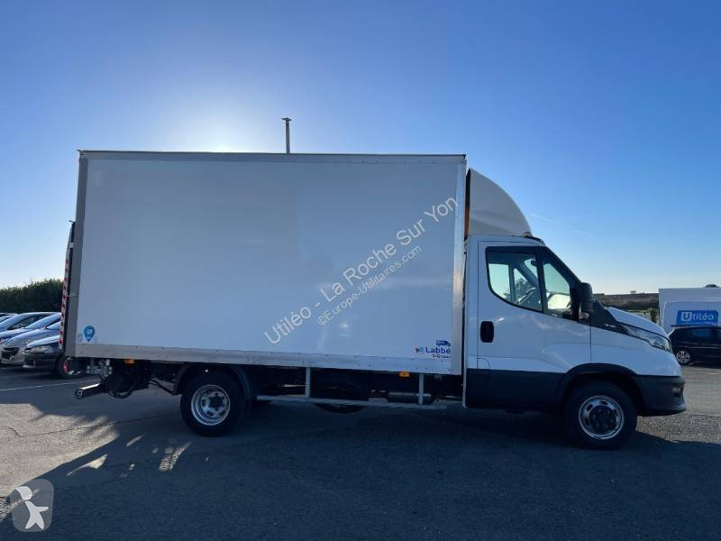 Furgoneta Iveco