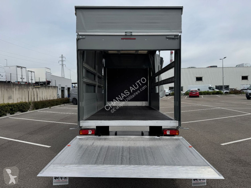 Véhicule utilitaire Iveco