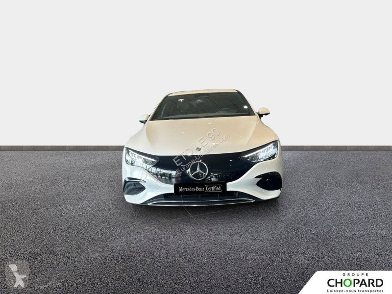 عربة نفعية Mercedes EQE 300