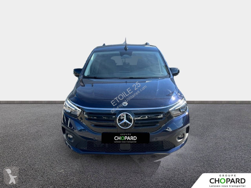 عربة نفعية Mercedes EQT 200