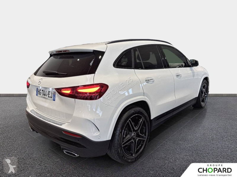 عربة نفعية Mercedes GLA 180 d 8G-DCT