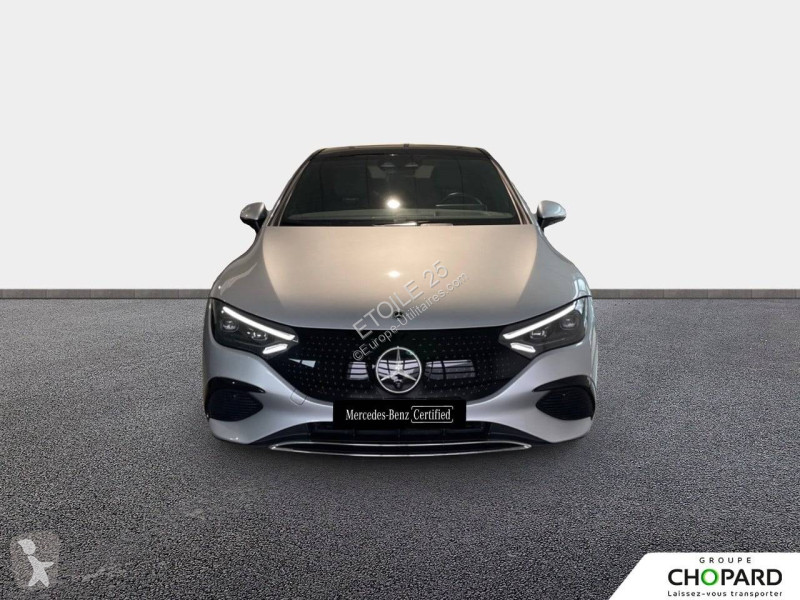 عربة نفعية Mercedes EQE 300