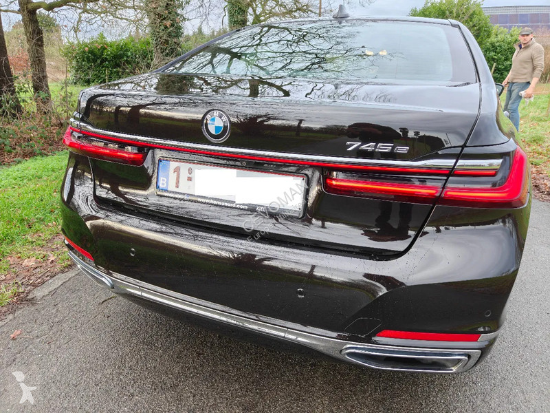 عربة نفعية BMW 745e PHEV 7 Serie