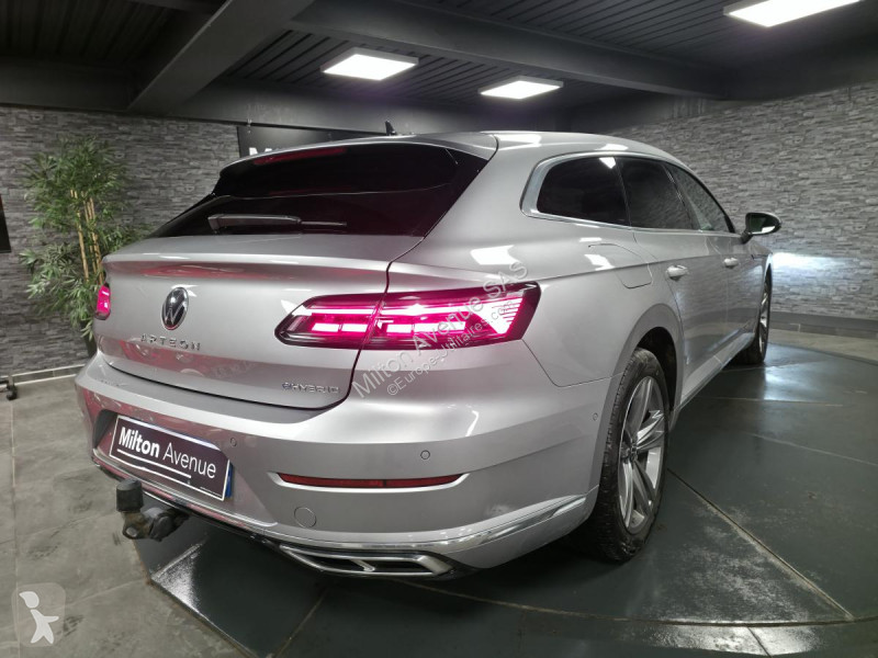 Véhicule utilitaire Volkswagen ARTEON Shooting...