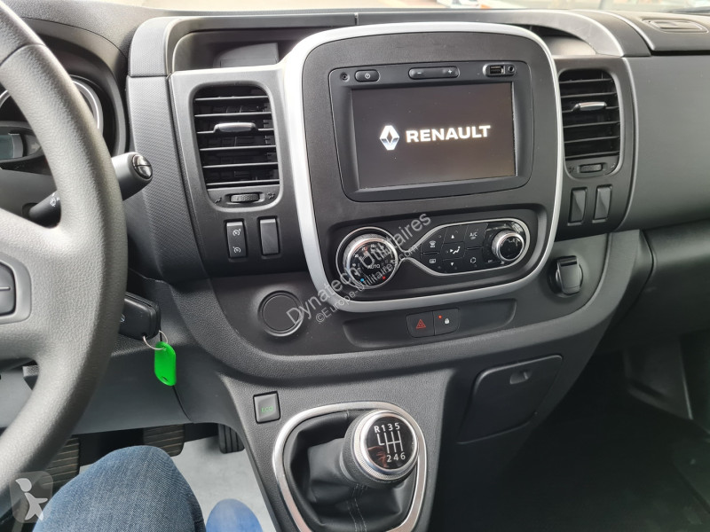 Furgoneta Renault TRAFIC III FG L1H1 1000 2.0...
