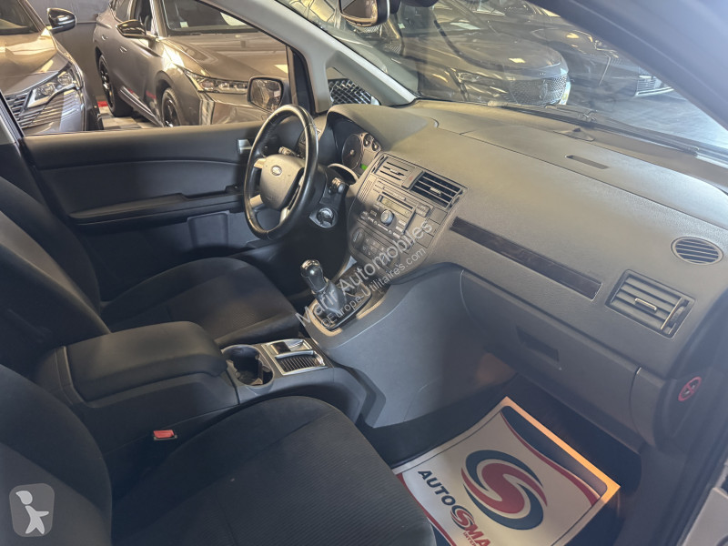 Veículo utilitário Ford C-MAX