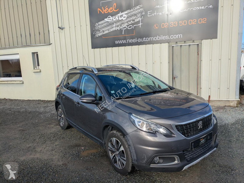 Peugeot 2008 ALLURE 82CH BVM5 Transporter