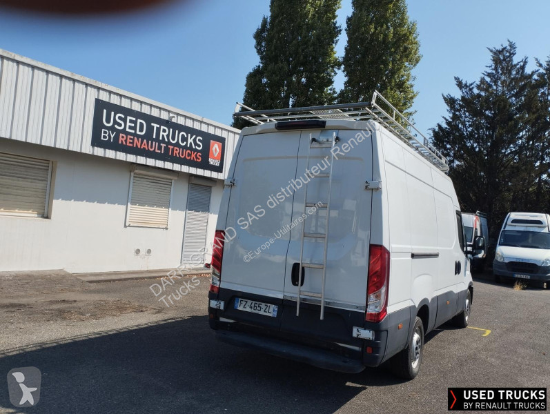 Iveco  Transporter