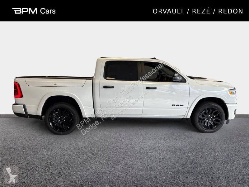 Samochód dostawczy Dodge RAM 1500 CREW CAB 4X4