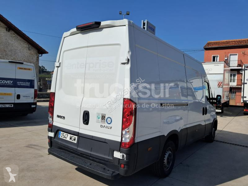 عربة نفعية Iveco  DAILY 35S16 12M3