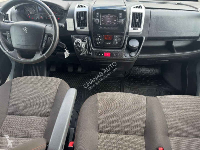 عربة نفعية Peugeot L1H1 2.2 BLUEHDI 140 PREMIUM...