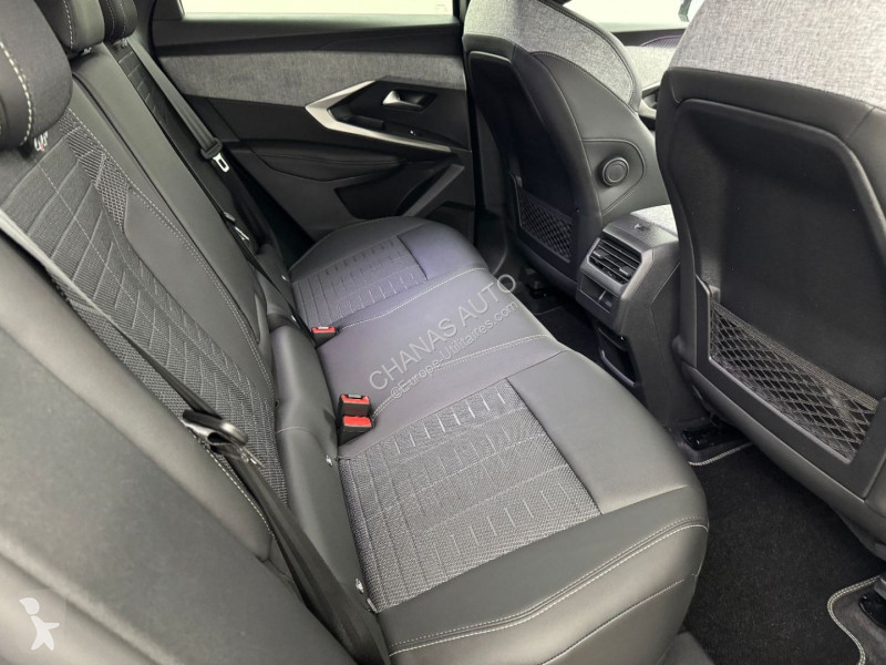 Véhicule utilitaire Peugeot 1.2 Hybrid 145 GT...