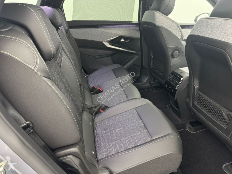 عربة نفعية Peugeot 1.2 Hybrid 145 GT e-DCS6...