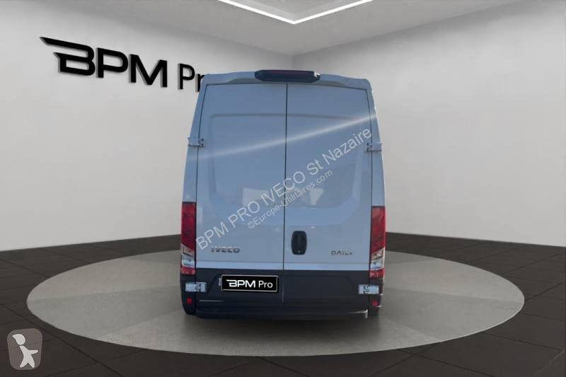 Furgoneta Iveco