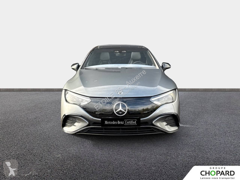 عربة نفعية Mercedes EQE 300