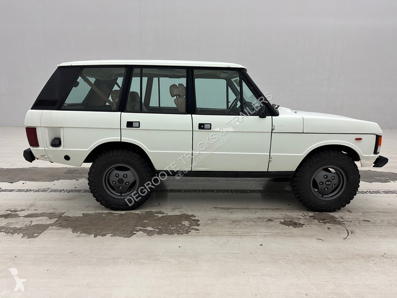 Véhicule utilitaire Land Rover V8
