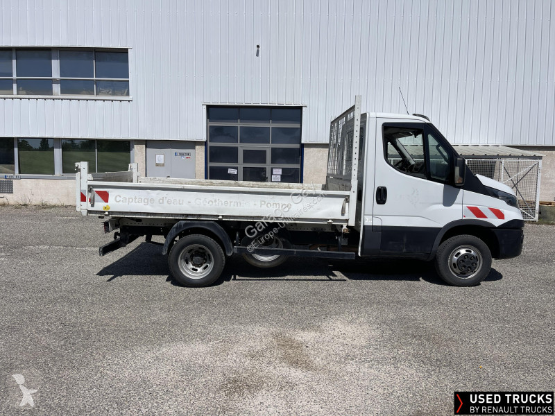 Véhicule utilitaire Iveco