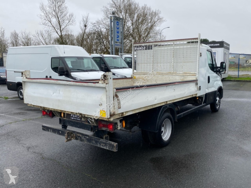 عربة نفعية Iveco 35C16H3.0 Empattement 3750 Tor