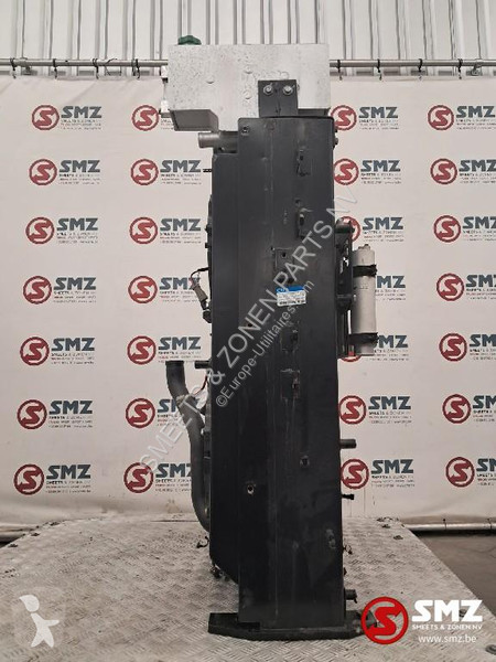 Samochód dostawczy Caterpillar Radiator...