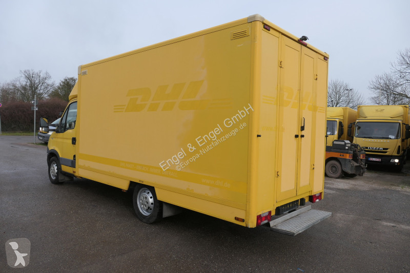 Iveco Daily 35 S11 C30C AUTOMATIK KAMERA Regale...