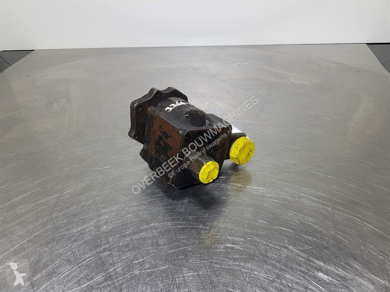 Véhicule utilitaire  8682-902-0DK -...