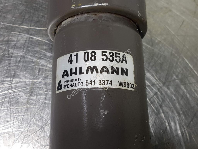 Véhicule utilitaire Ahlmann...