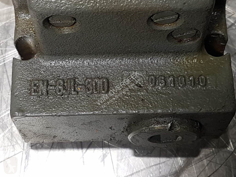 Véhicule utilitaire Liebherr...
