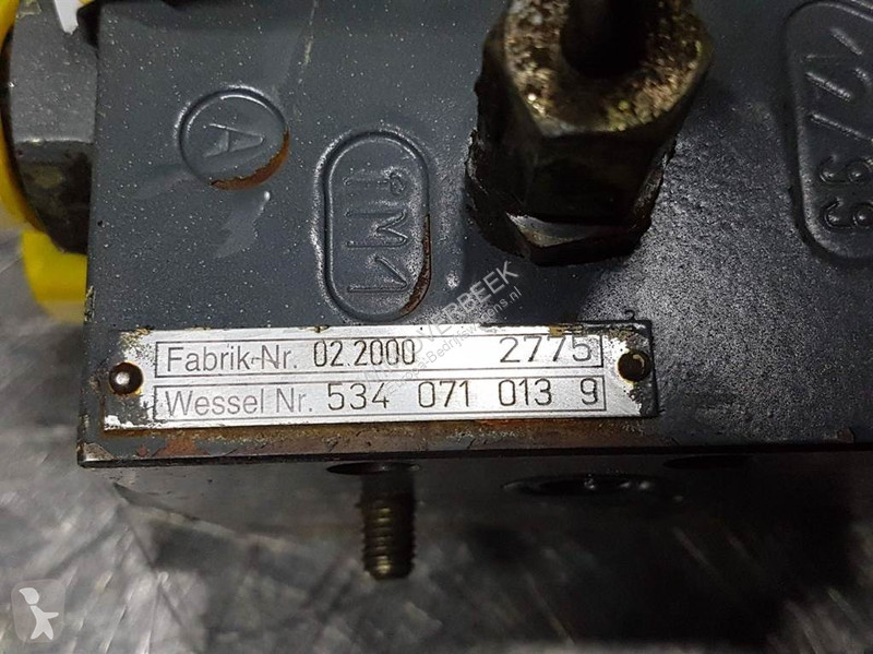 Véhicule utilitaire Liebherr A924...