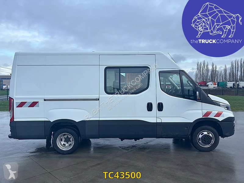 Iveco 35C15V12 Double cab 7 places Transporter
