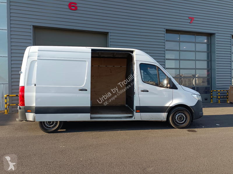 عربة نفعية Mercedes SPRINTER FOURGON