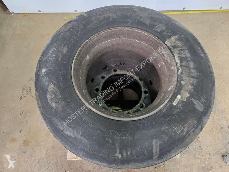 Furgoneta Michelin 445/45 R19.5 Michelin 445/45...