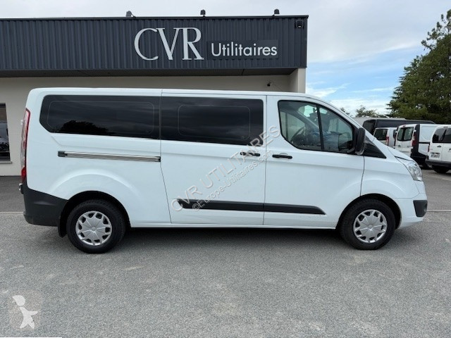 Véhicule utilitaire Ford TRANSIT CUSTOM KOMBI...